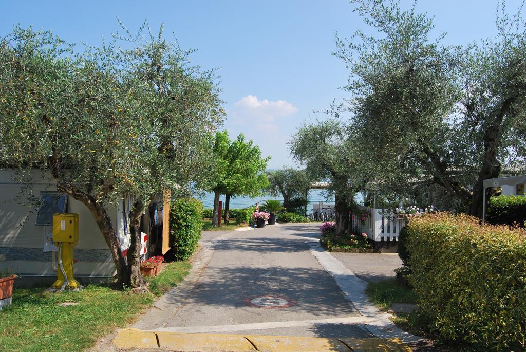 Camping Porto Srl Otel Moniga del Garda Dış mekan fotoğraf