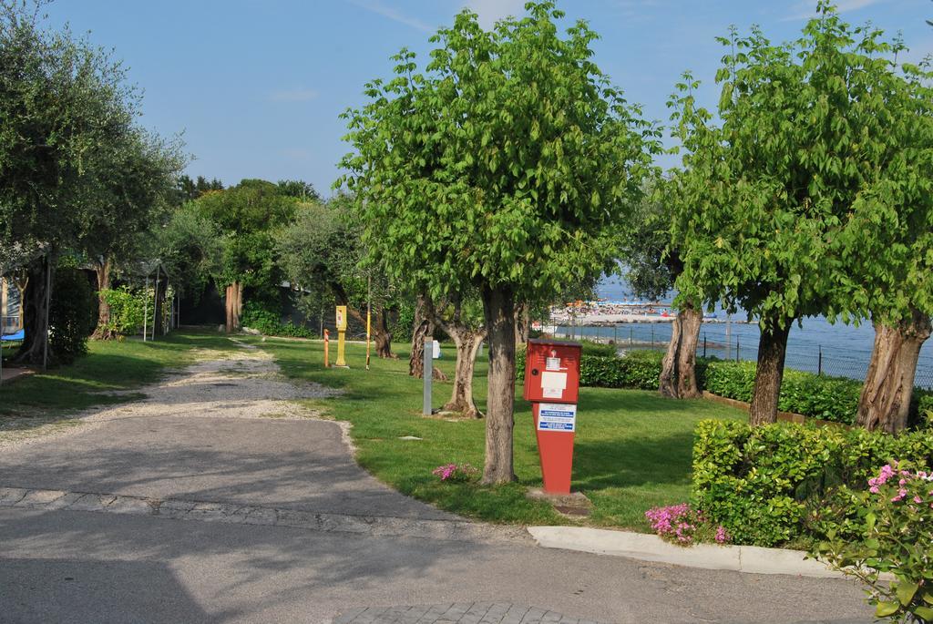 Camping Porto Srl Otel Moniga del Garda Dış mekan fotoğraf